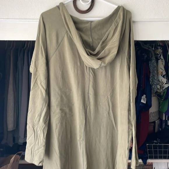 Free People Long Sleeve Onesie With Thumbholes and Hood Size L - Picture 6 of 9